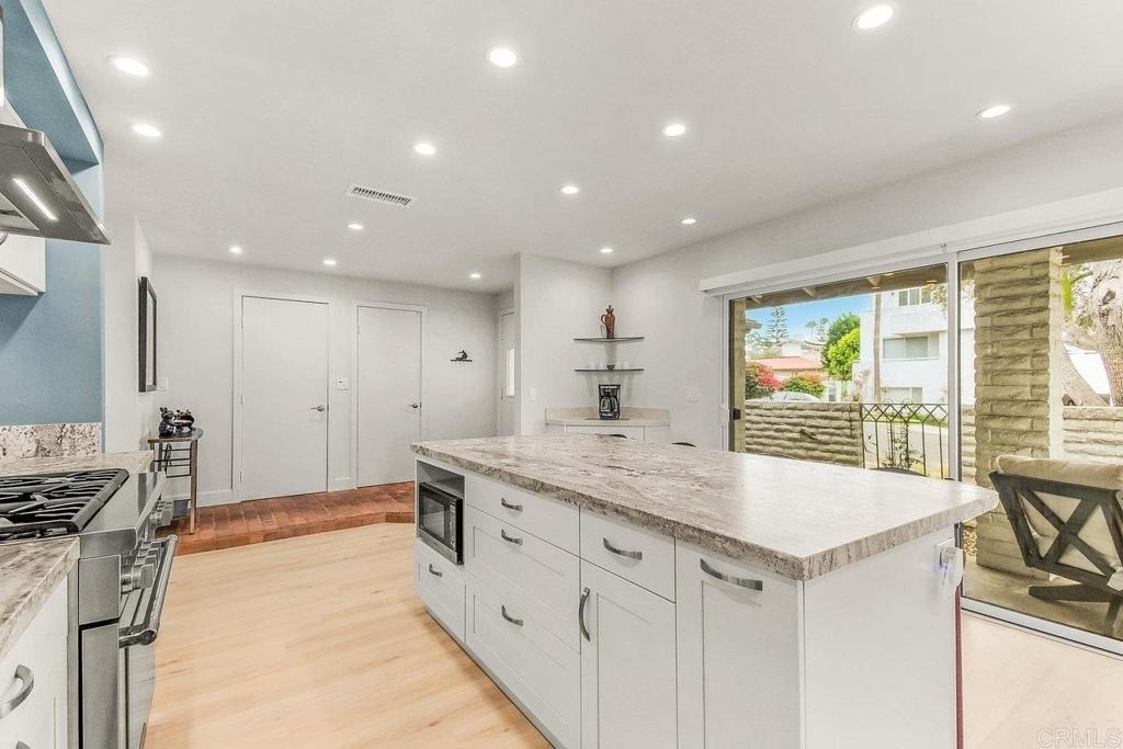 2462 Lozana Road - Photo 4