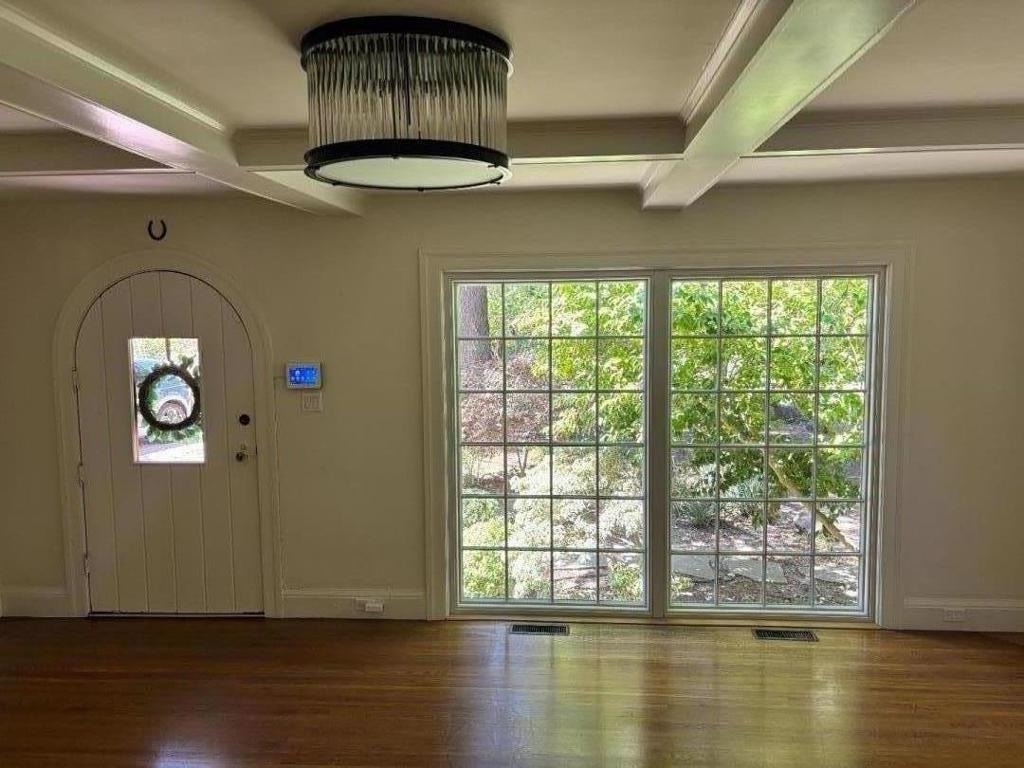 1470 Fernwood Drive - Photo 3
