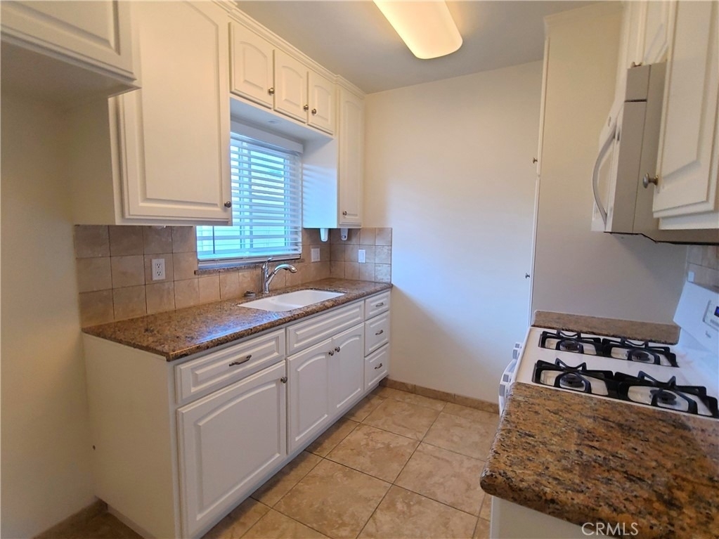 617 Pine Avenue - Photo 7