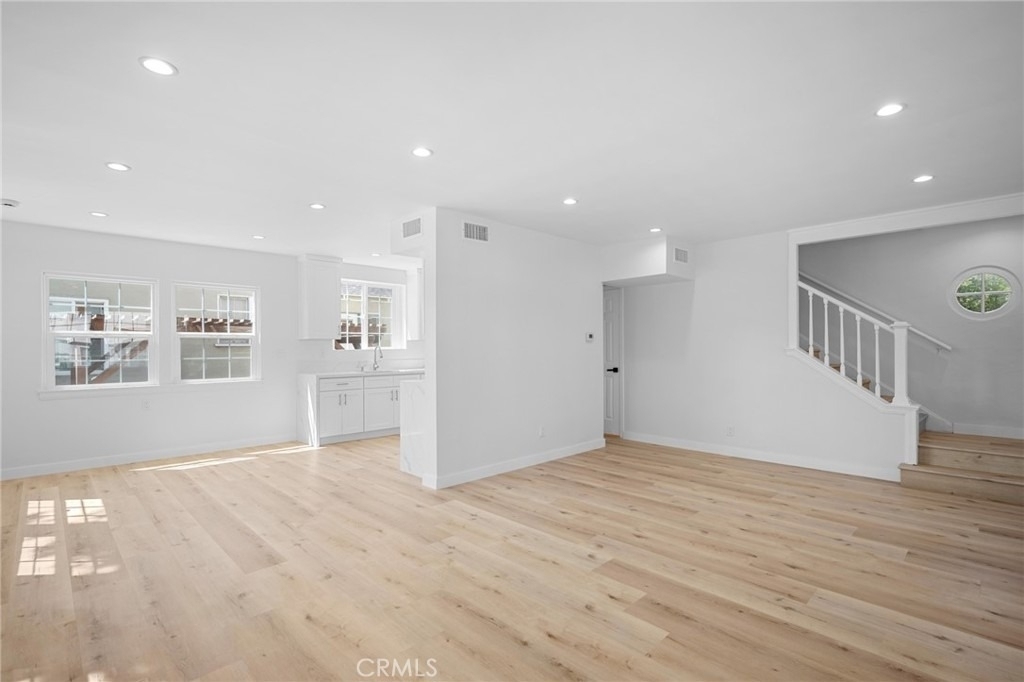 1101 Norton Avenue - Photo 5