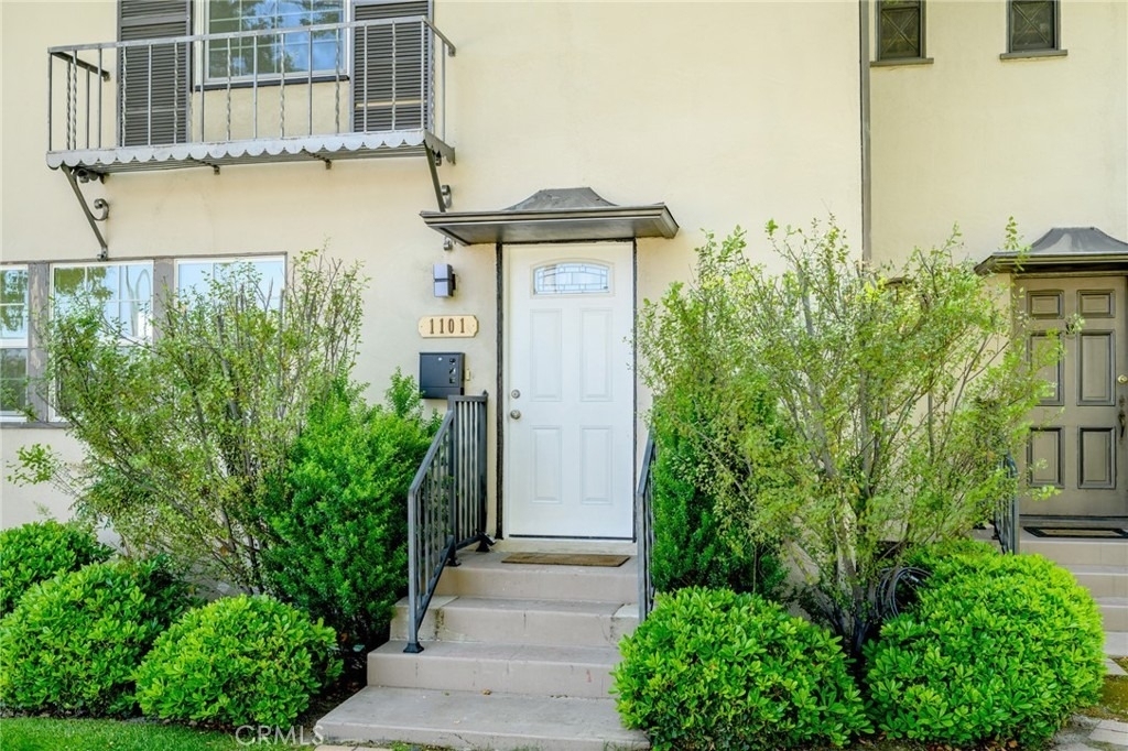 1101 Norton Avenue - Photo 1