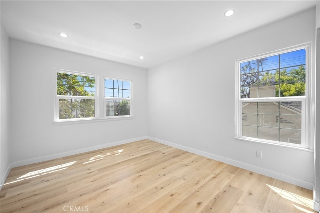1101 Norton Avenue - Photo 15