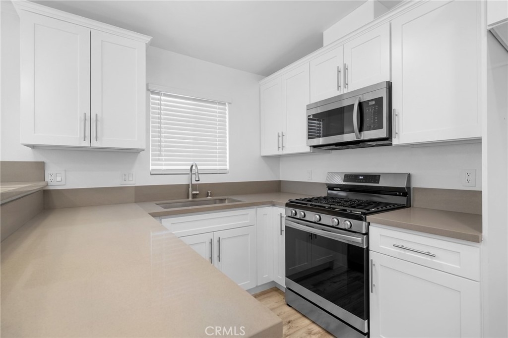 309 Sinclair - Photo 9