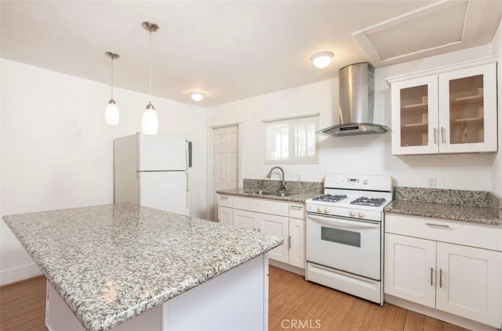 1349 N Citrus - Photo 5