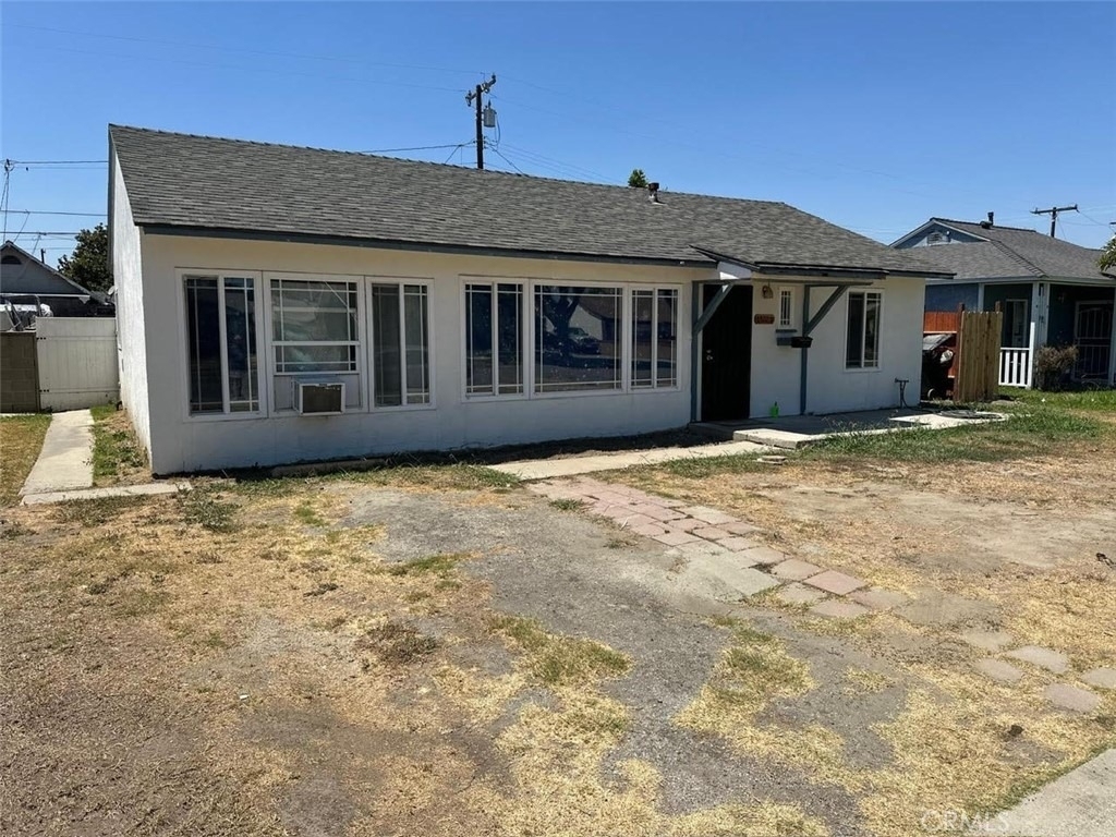 13727 Fairford Avenue - Photo 1