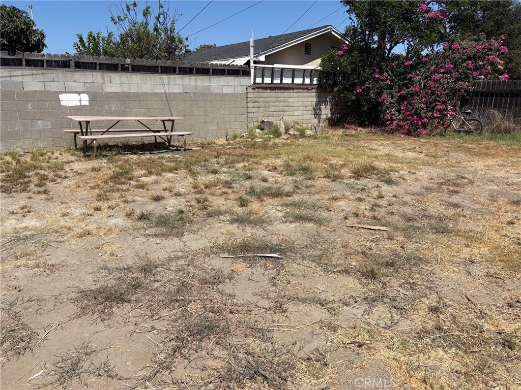 13727 Fairford Avenue - Photo 12