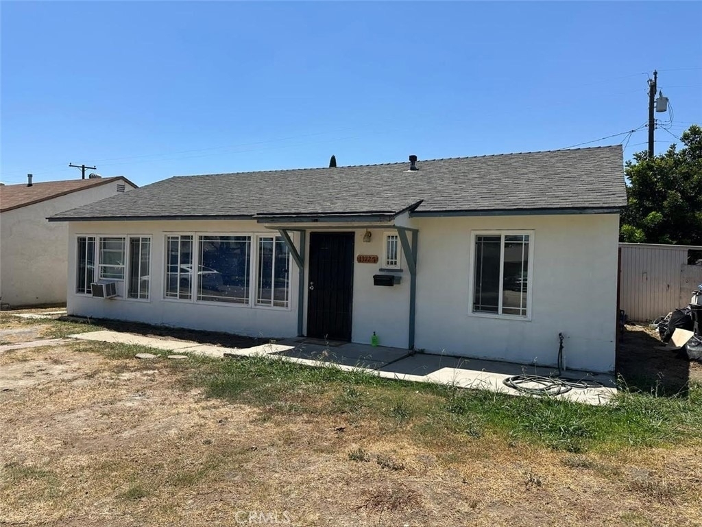13727 Fairford Avenue - Photo 0