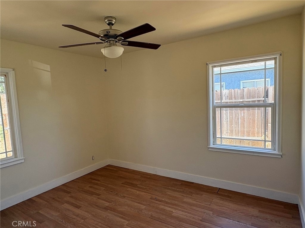 13727 Fairford Avenue - Photo 10