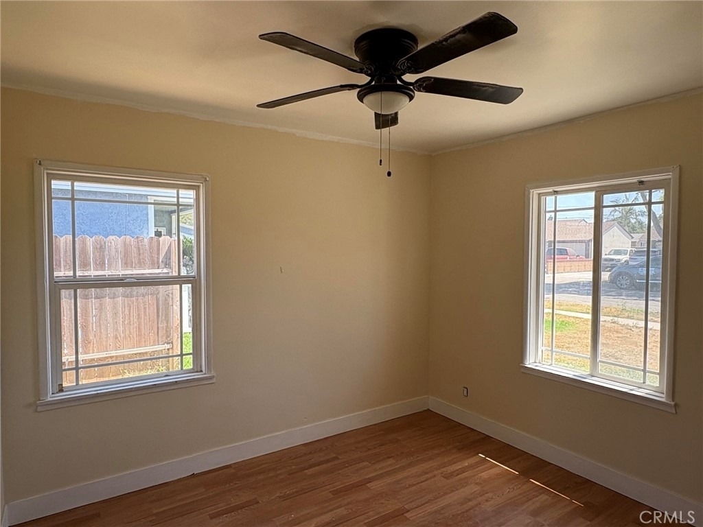 13727 Fairford Avenue - Photo 9
