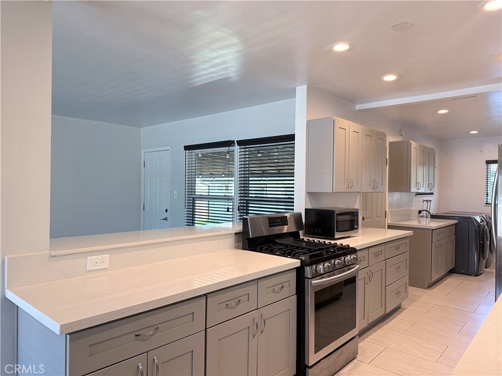 527 N San Antonio Avenue - Photo 6