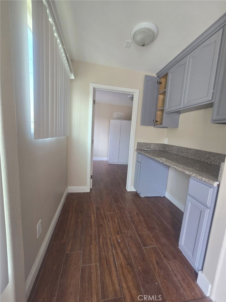 628 W 59th Place - Photo 14