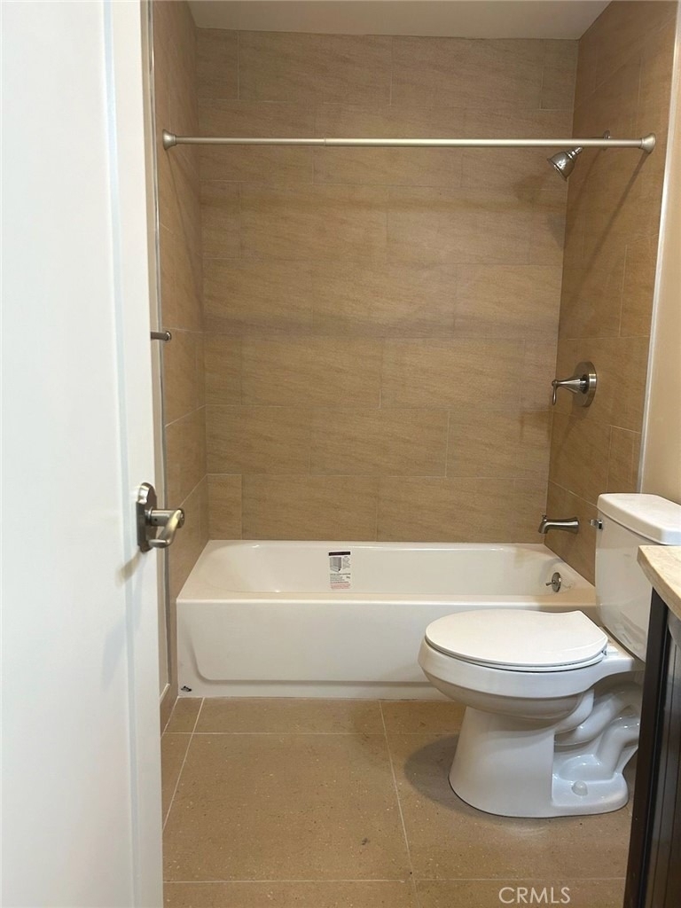 628 W 59th Place - Photo 11