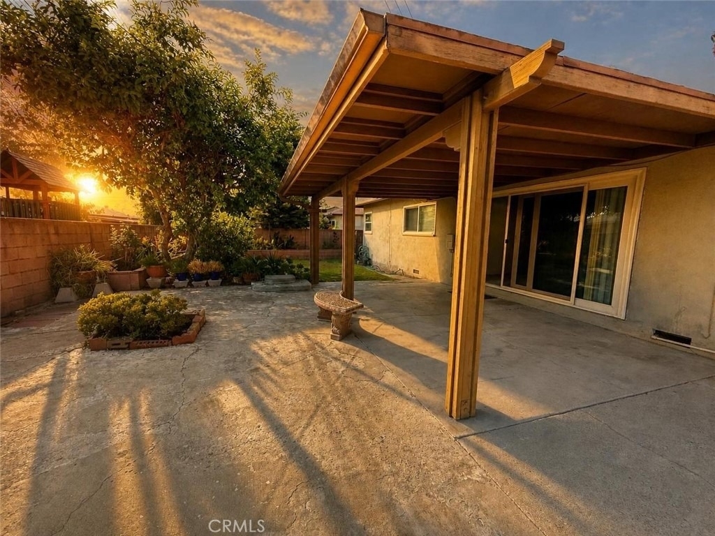 14624 Hutchcroft - Photo 1
