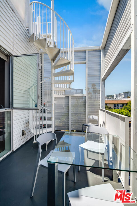 1030 N Kings Road - Photo 12