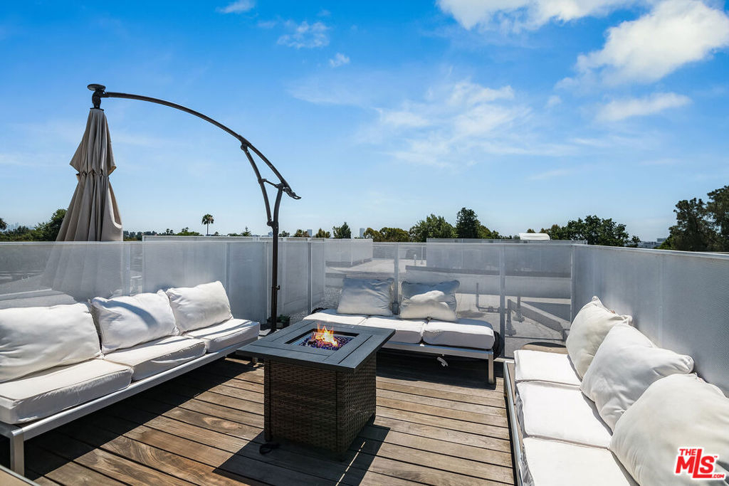 1030 N Kings Road - Photo 14