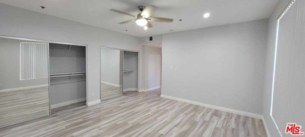 1844 Thayer Avenue - Photo 18