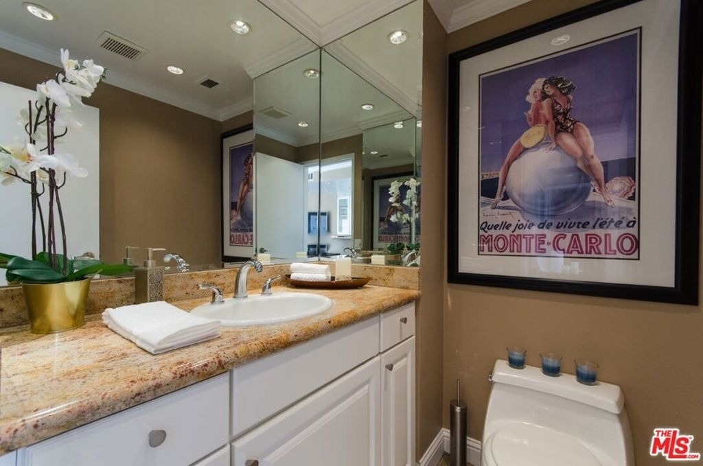 1131 Alta Loma Road - Photo 21