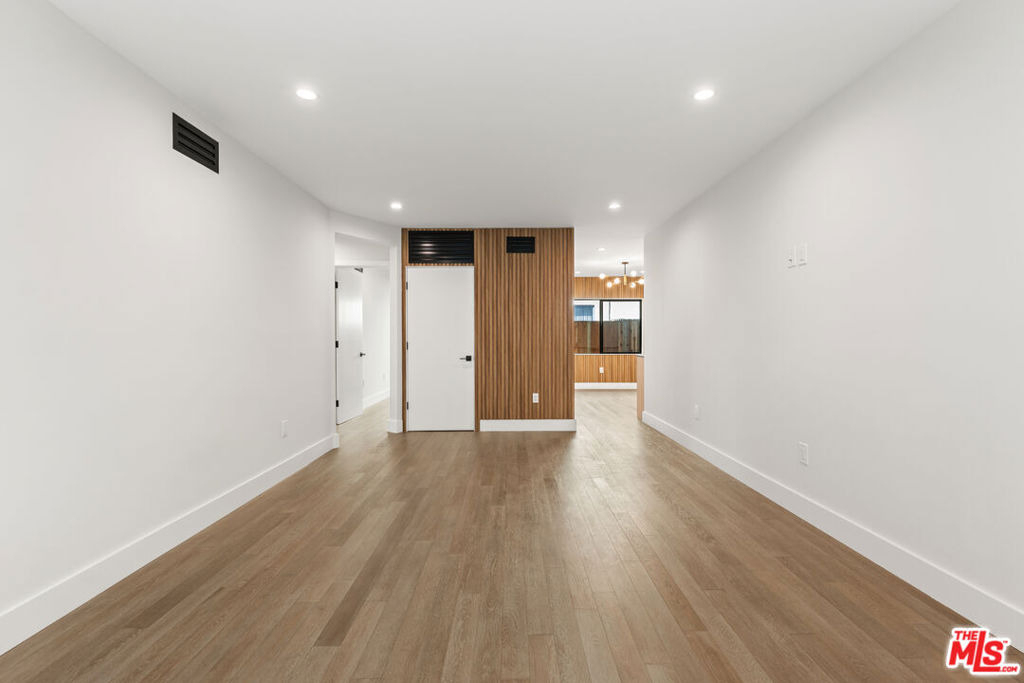 1444 S Crescent Heights Boulevard - Photo 4