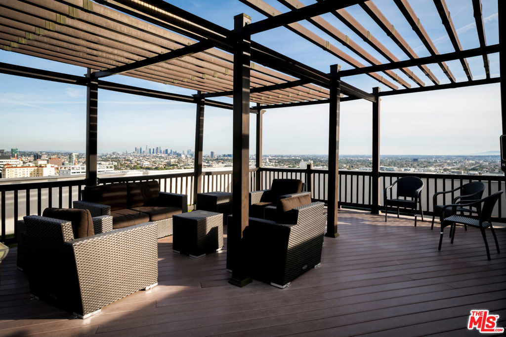 7250 Franklin Avenue - Photo 24