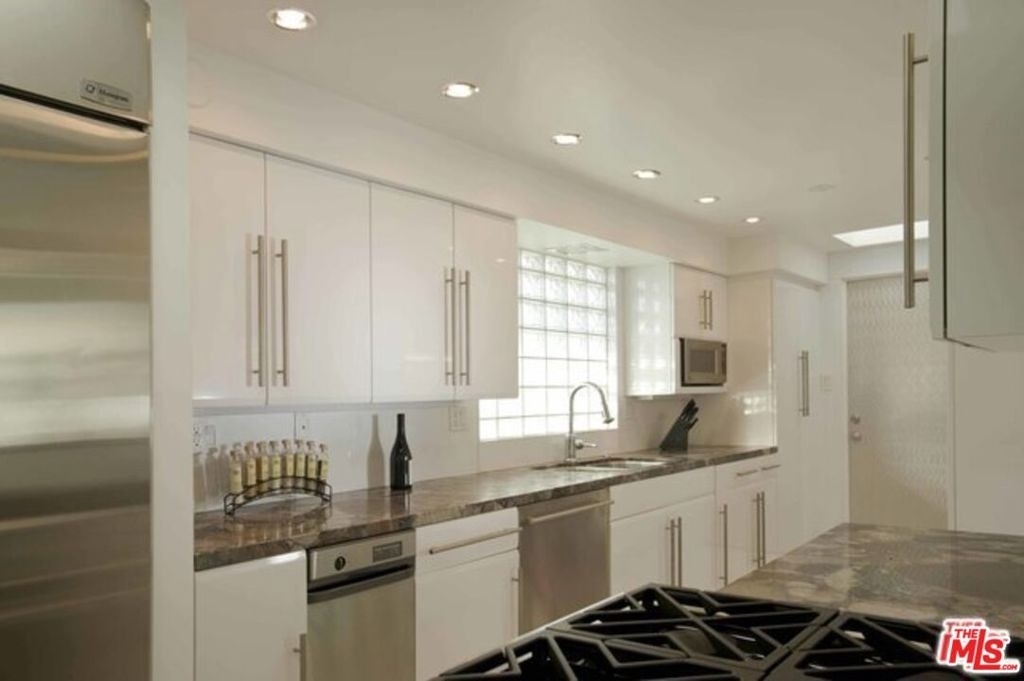 37641 Peacock Circle - Photo 12