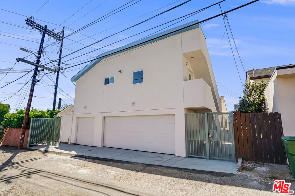 1780 Midvale Avenue - Photo 1