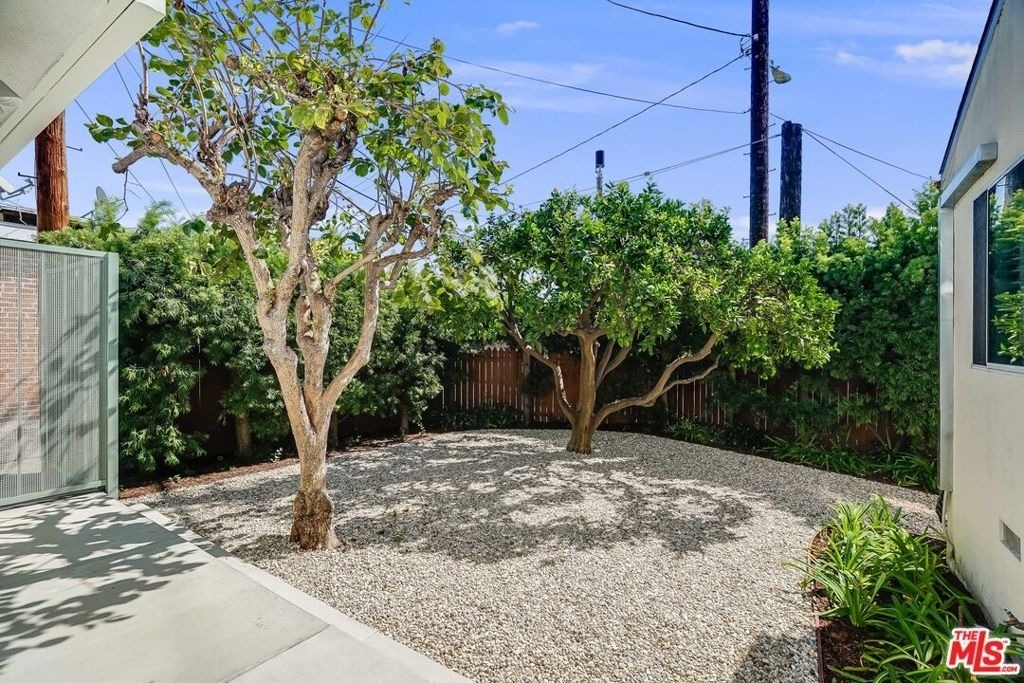 1780 Midvale Avenue - Photo 18