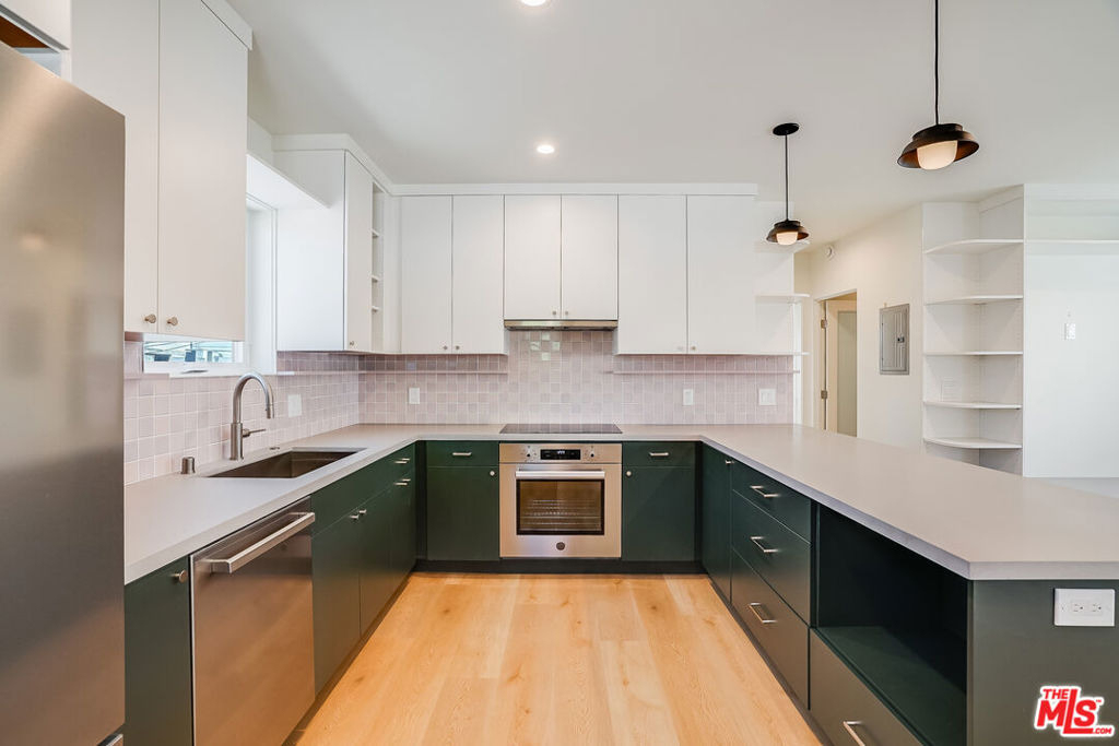 1780 Midvale Avenue - Photo 7