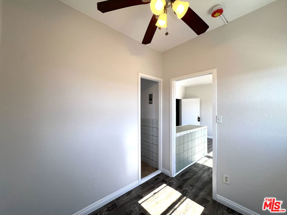 345 W 45th Street - Photo 6