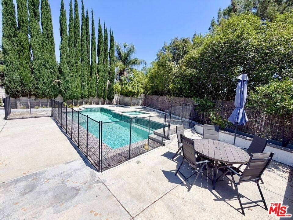 25506 Burns Place - Photo 26