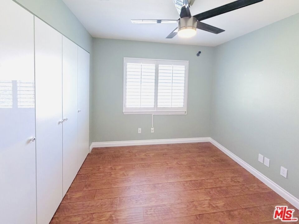 25506 Burns Place - Photo 9