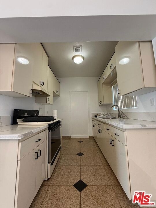 4306 Pennsylvania Avenue - Photo 1