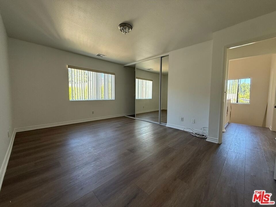 4306 Pennsylvania Avenue - Photo 5