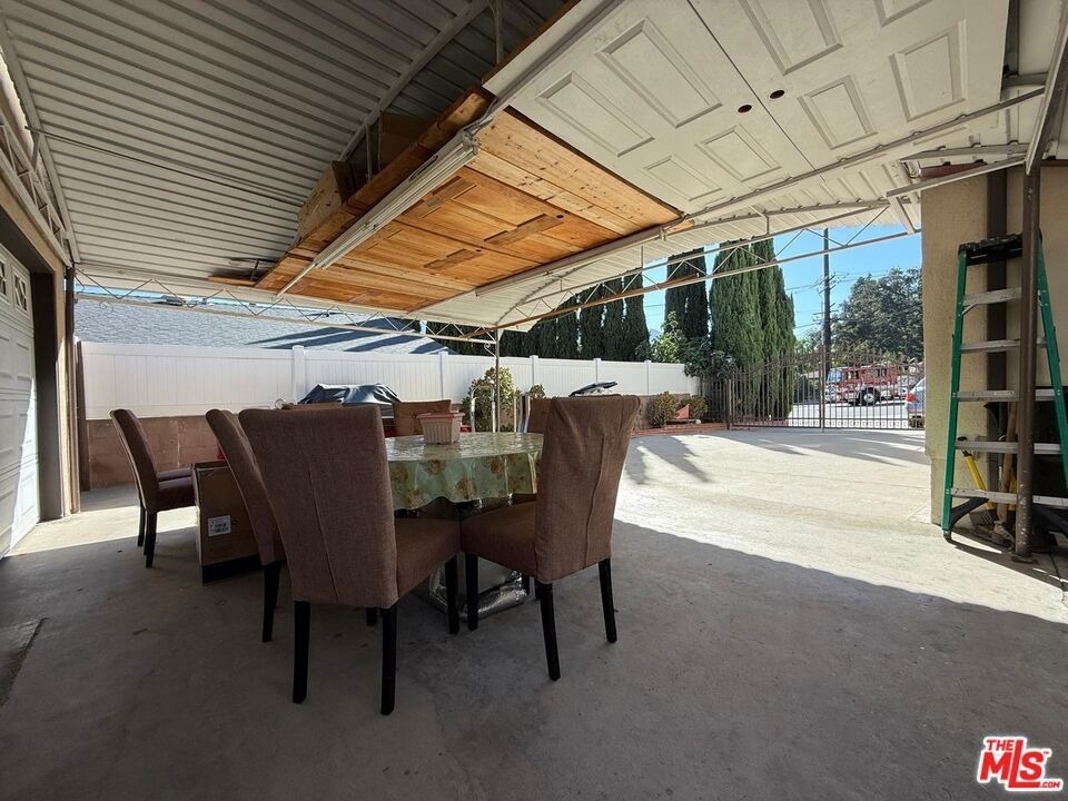 4306 Pennsylvania Avenue - Photo 16