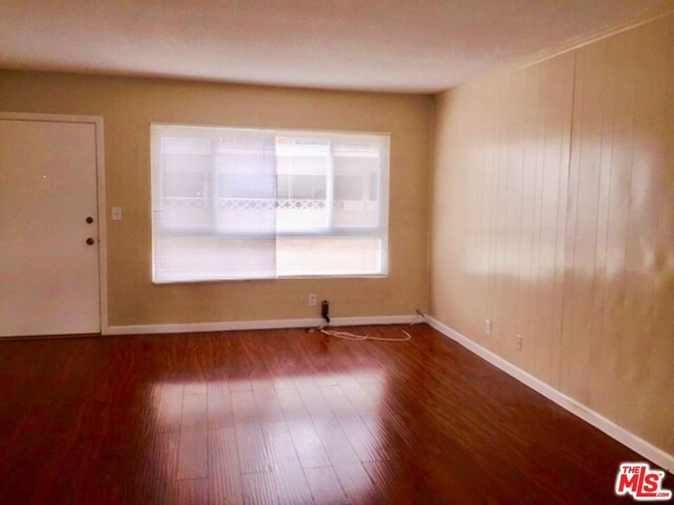 620 Myrtle Avenue - Photo 3
