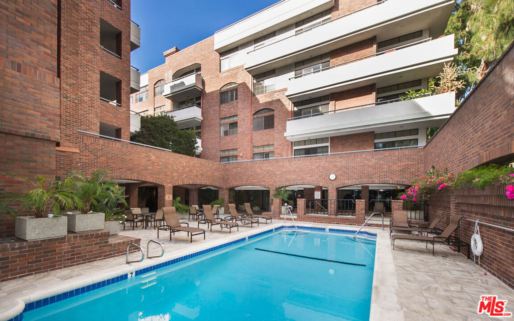 200 N Swall Drive - Photo 18