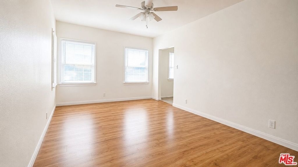1351 S Cochran Avenue - Photo 2