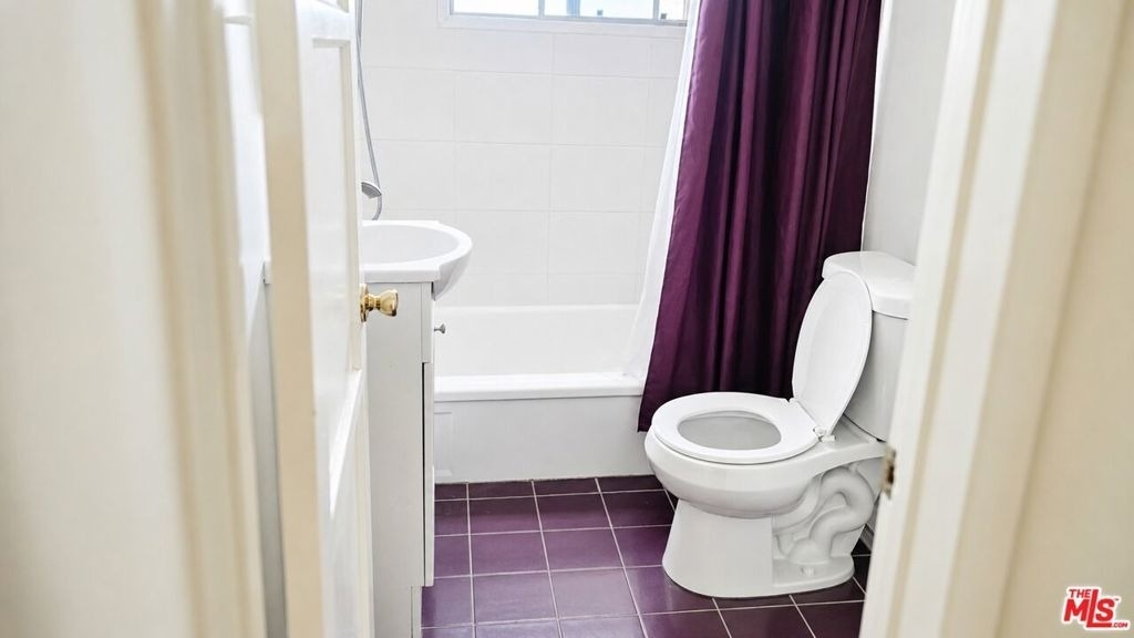 1351 S Cochran Avenue - Photo 8