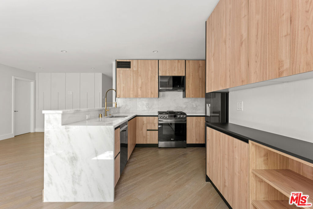 1450 S Crescent Heights Boulevard - Photo 4
