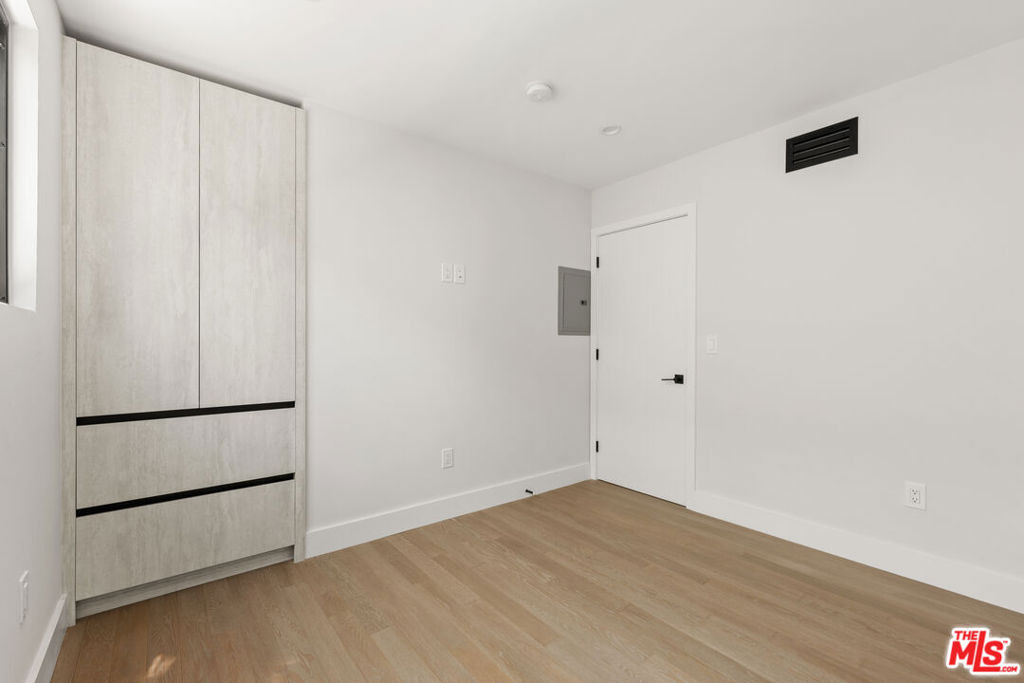 1450 S Crescent Heights Boulevard - Photo 9