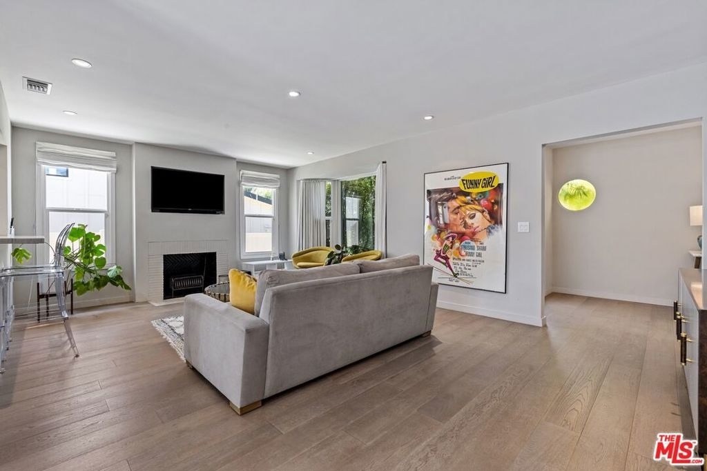 1216 Greenacre Avenue - Photo 10