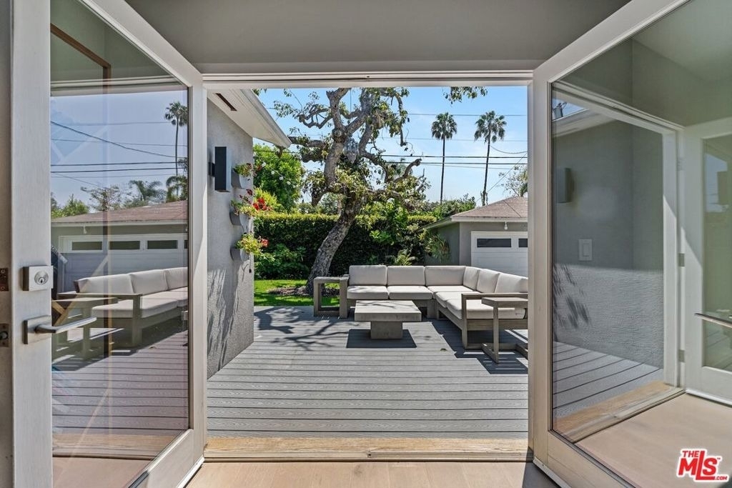 1216 Greenacre Avenue - Photo 15