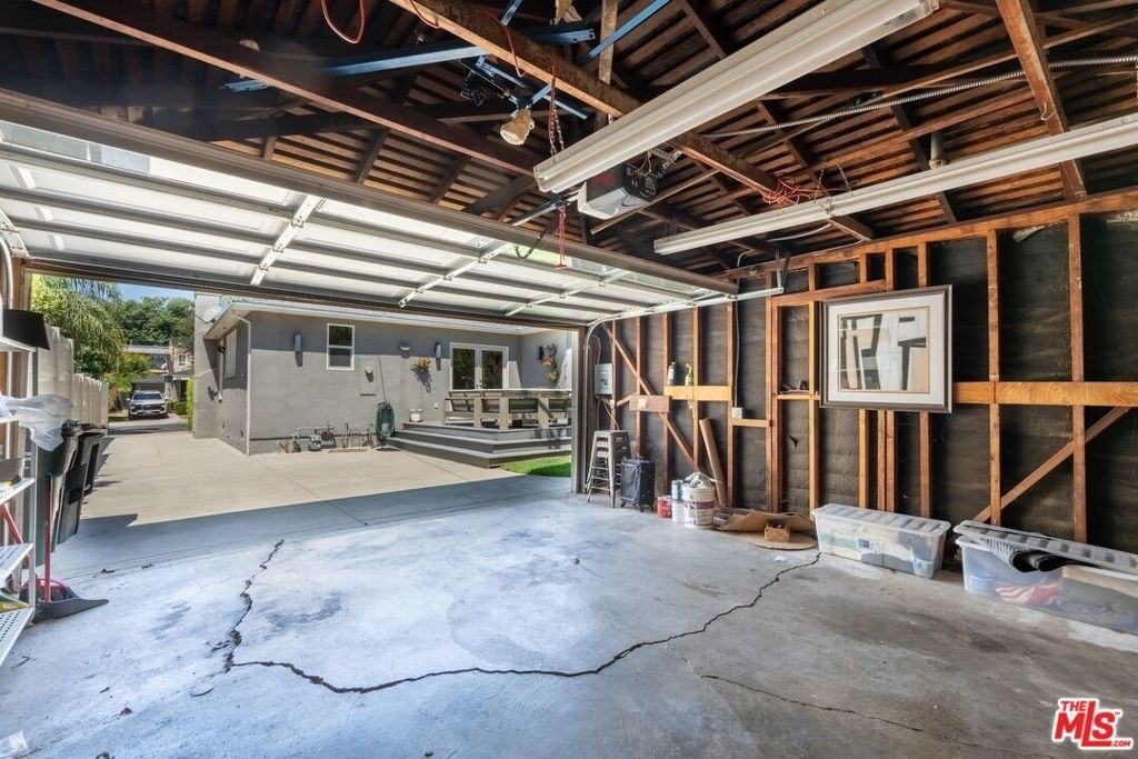 1216 Greenacre Avenue - Photo 36