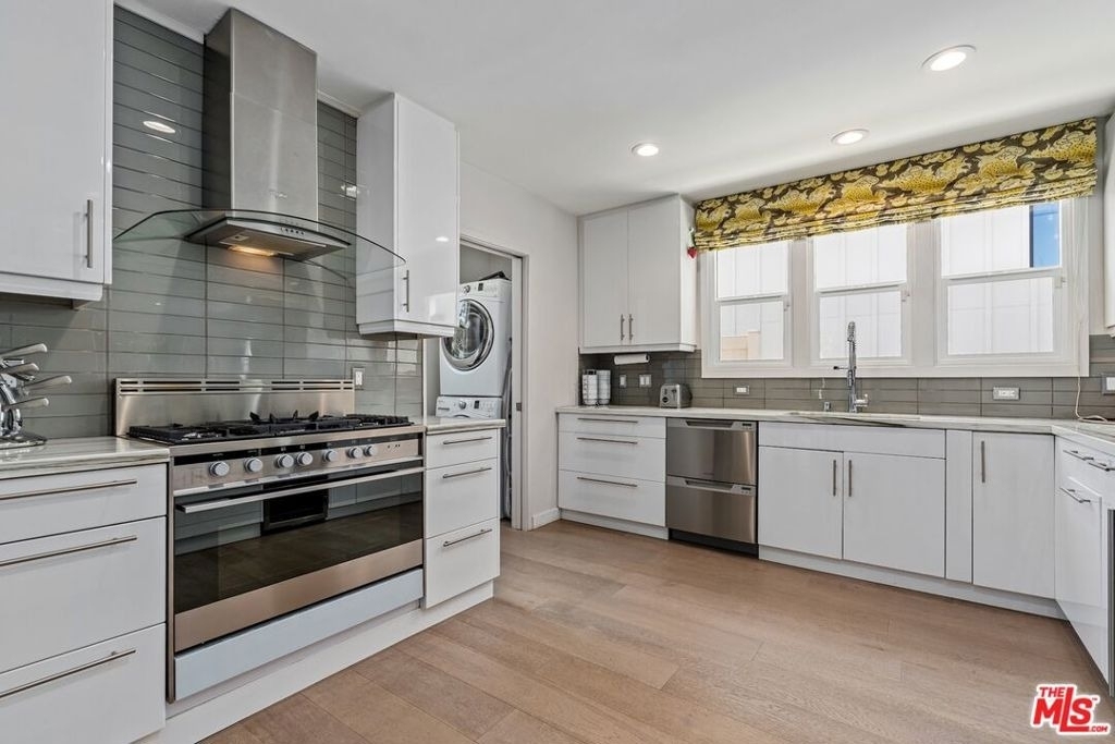 1216 Greenacre Avenue - Photo 16