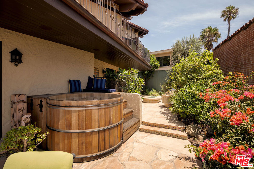 17638 Revello Drive - Photo 20