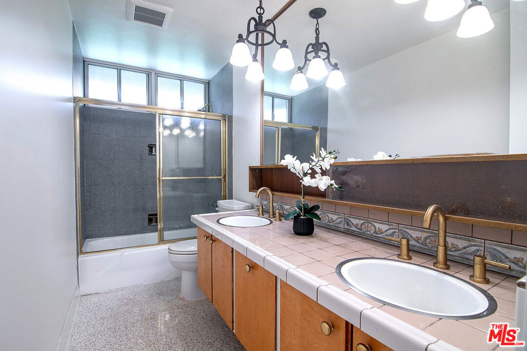 115 S June Street - Photo 54