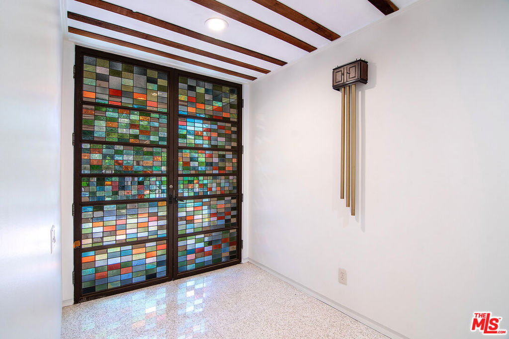 115 S June Street - Photo 11