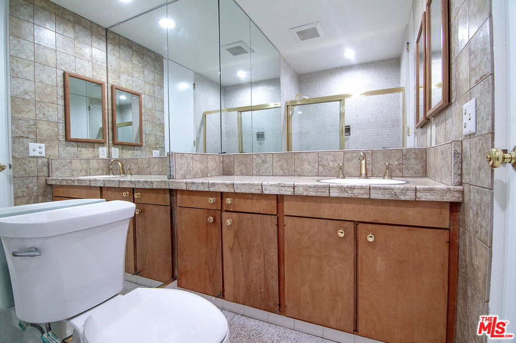 115 S June Street - Photo 55