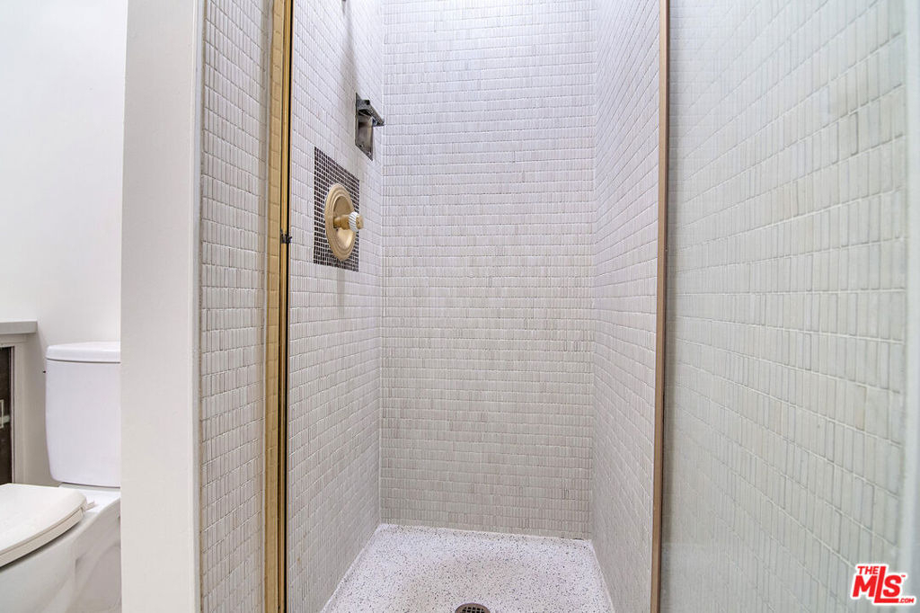 115 S June Street - Photo 61