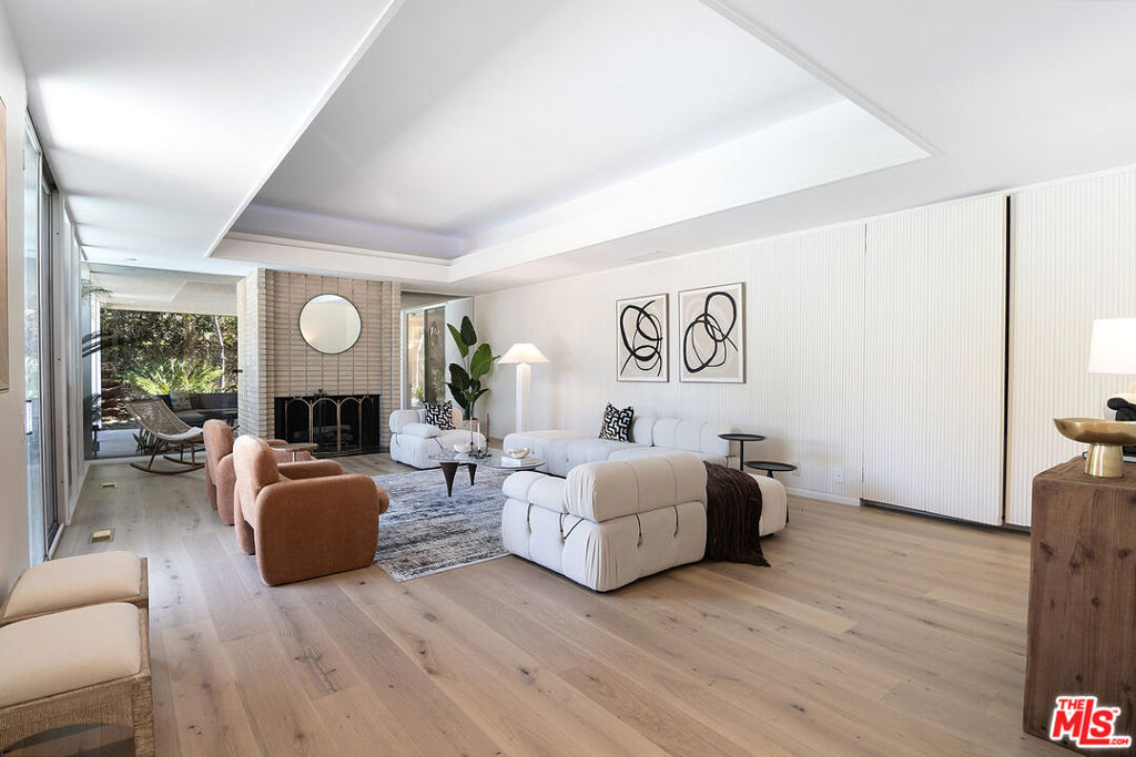 115 S June Street - Photo 14