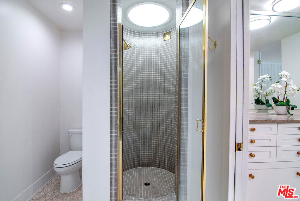 115 S June Street - Photo 46